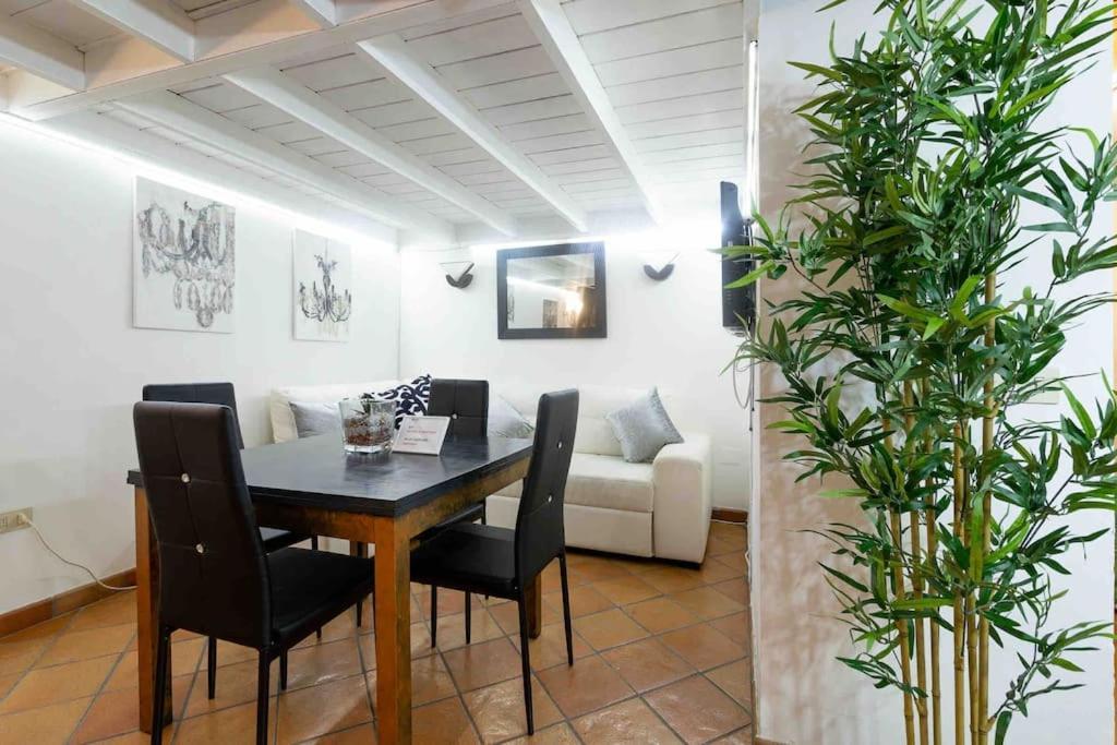 דירות רומא Via Dei Cestari Loft מראה חיצוני תמונה